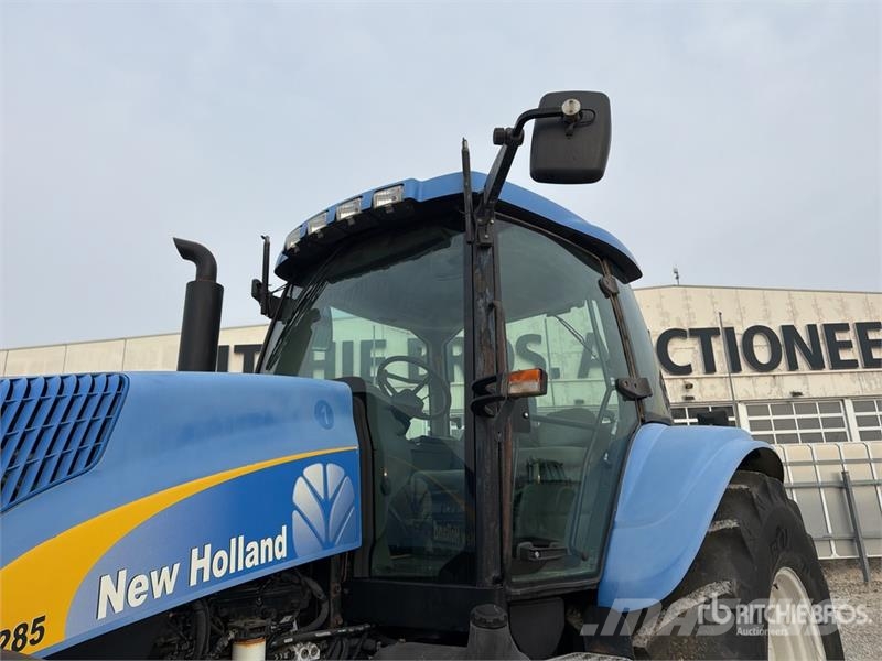 New Holland TG285 4WD Tractor 曳引機