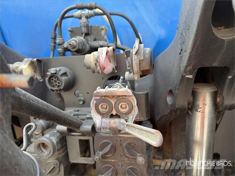 New Holland TG285 4WD Tractor 曳引機