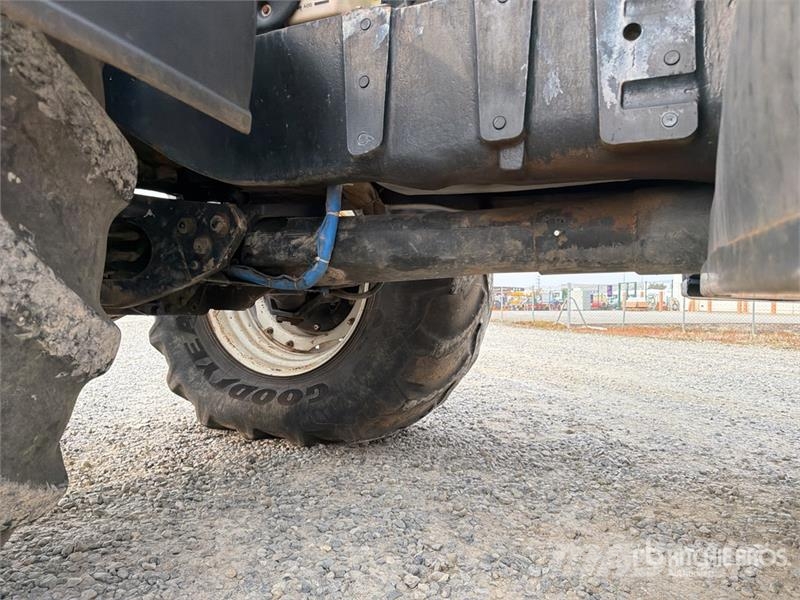 New Holland TG285 4WD Tractor 曳引機