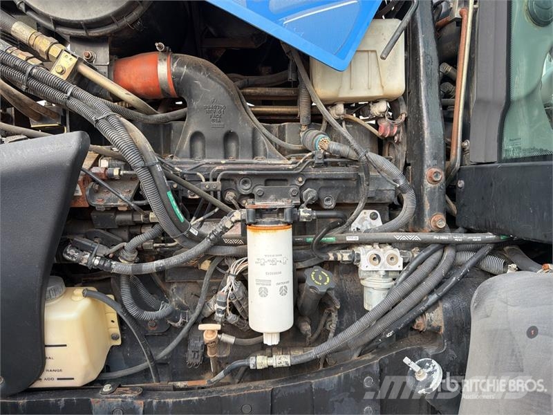New Holland TG285 4WD Tractor 曳引機