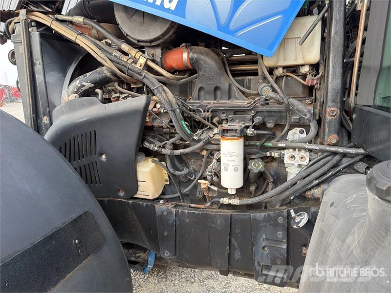 New Holland TG285 4WD Tractor 曳引機