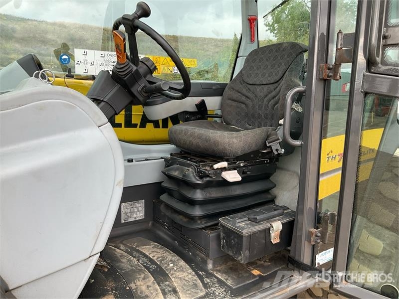 New Holland TH7.42 Telehandler Teleskoplader