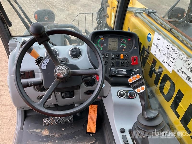 New Holland TH7.42 Telehandler Teleskoplader