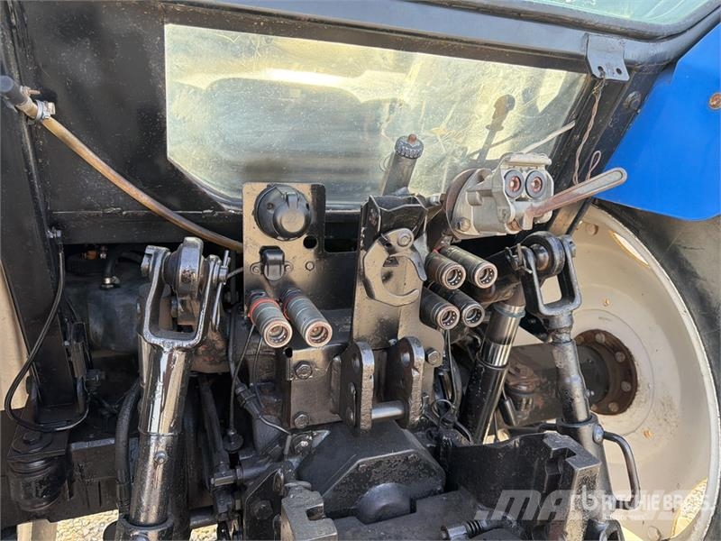 New Holland TL100 Trattori