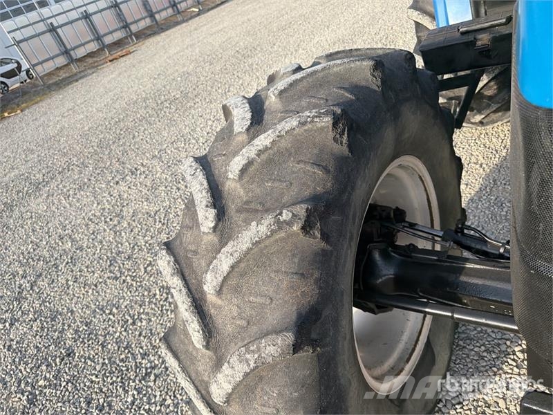 New Holland TL100 Trattori