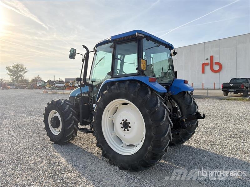 New Holland TL100 Trattori