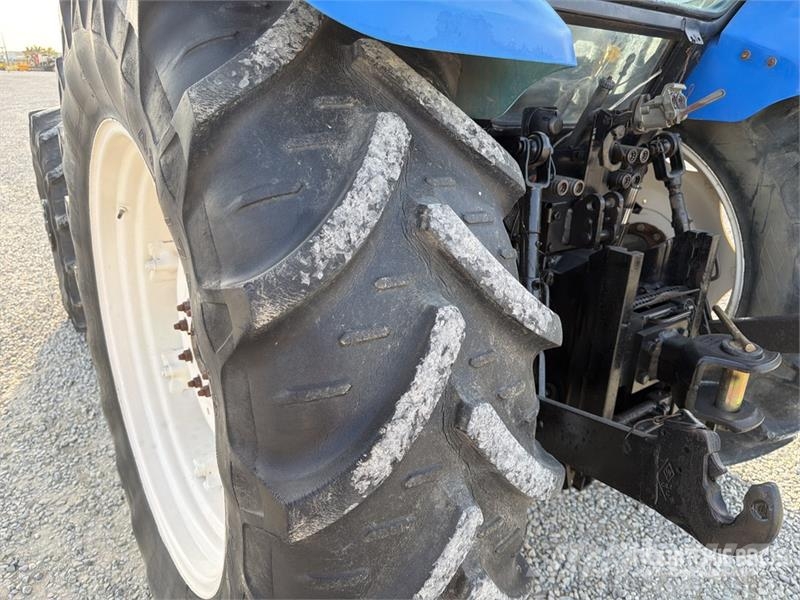 New Holland TL100 Trattori