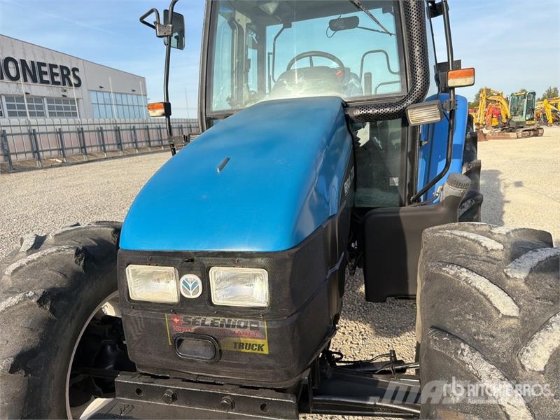 New Holland TL100 Trattori
