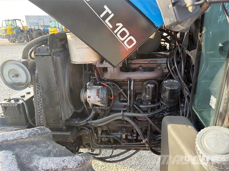 New Holland TL100 Trattori