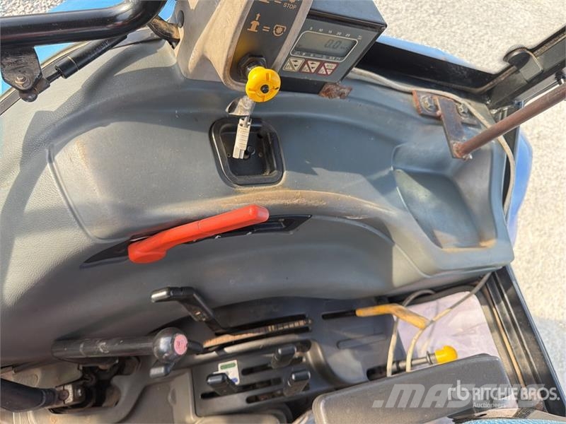 New Holland TL100 Trattori