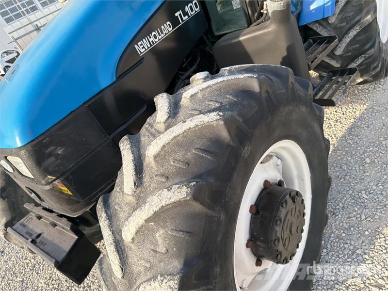 New Holland TL100 Trattori