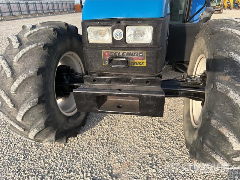 New Holland TL100 Trattori