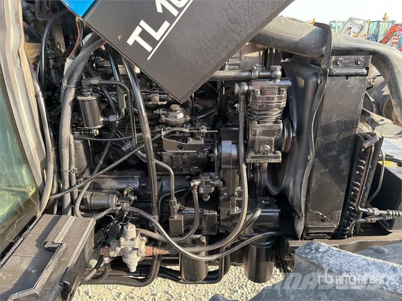 New Holland TL100 Trattori