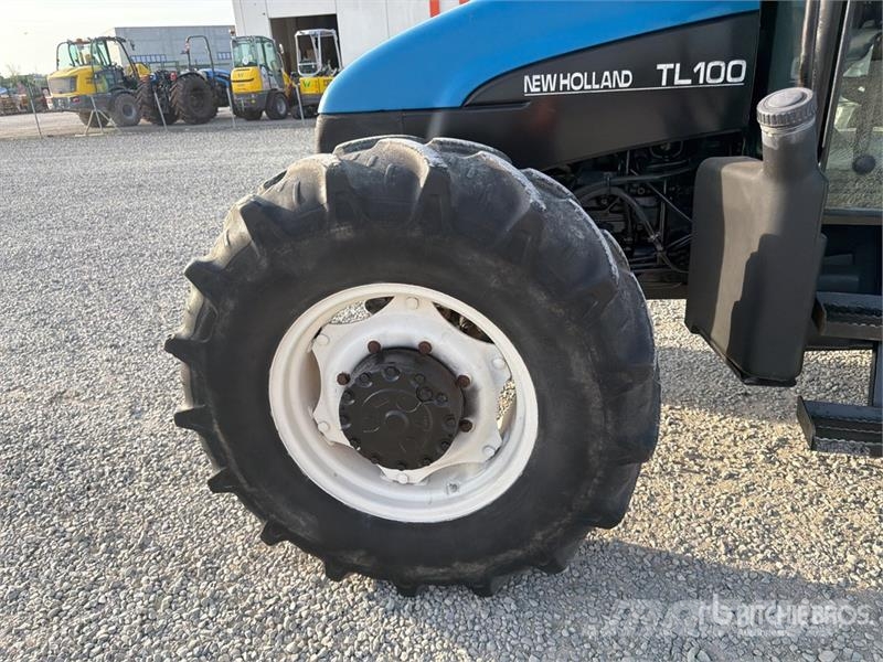 New Holland TL100 Trattori