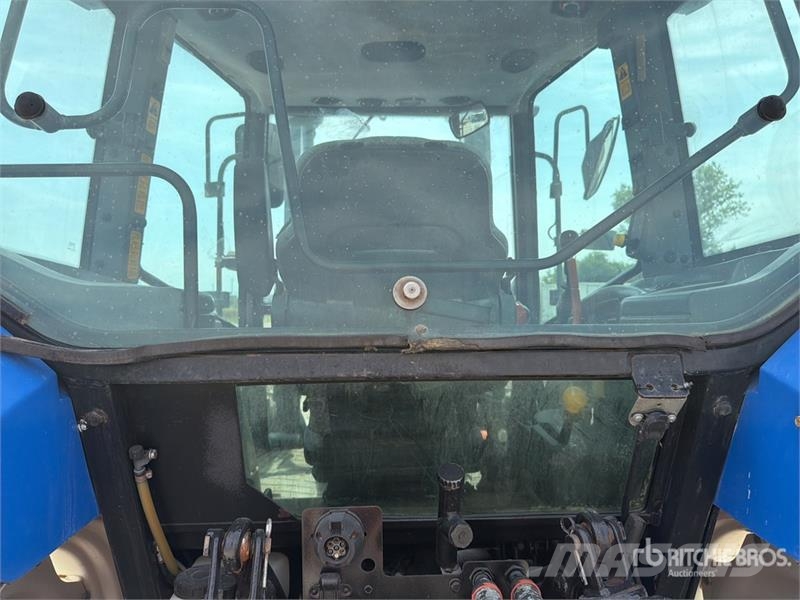New Holland TL100A 4WD Tractor Tractores
