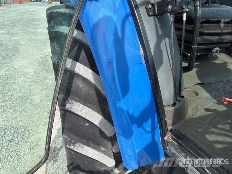 New Holland TL100A 4WD Tractor Tractores