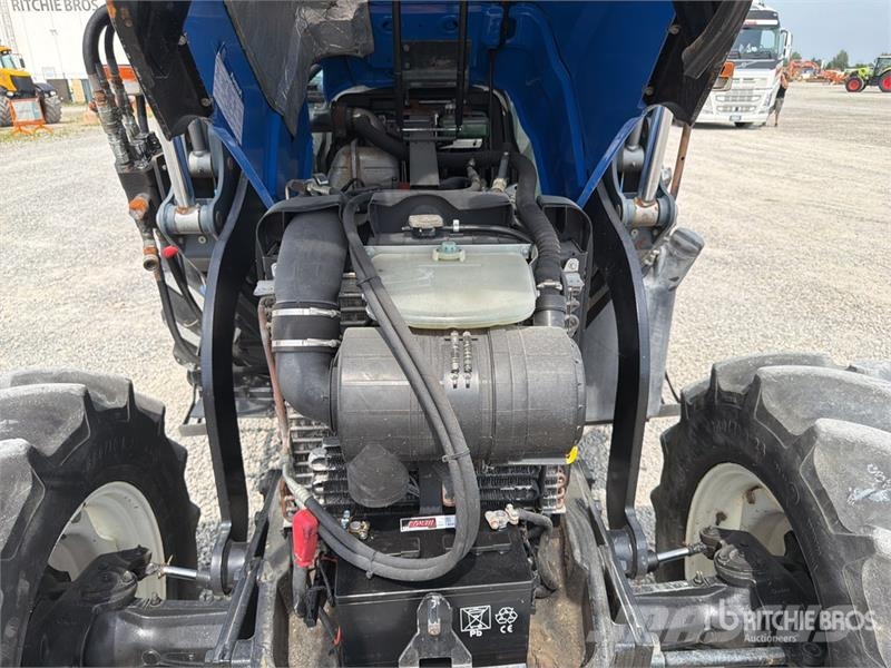 New Holland TL100A 4WD Tractor Tractores
