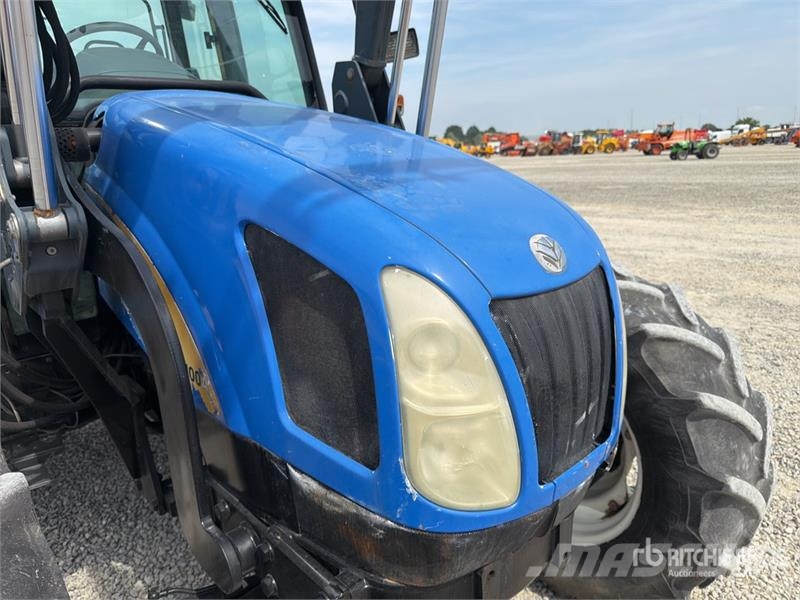 New Holland TL100A 4WD Tractor Tractores