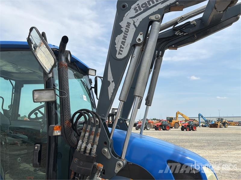 New Holland TL100A 4WD Tractor Tractores
