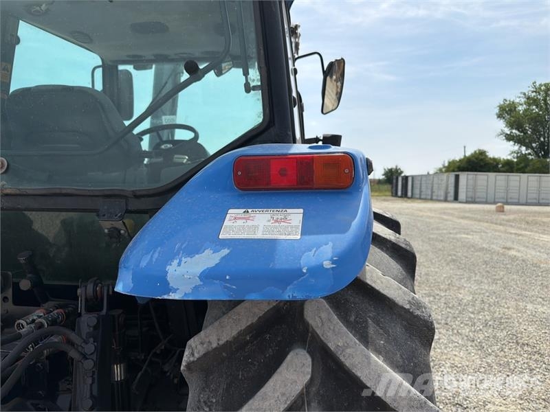New Holland TL100A 4WD Tractor Tractores