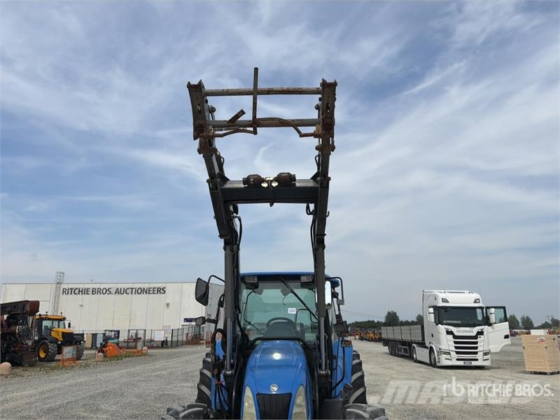 New Holland TL100A 4WD Tractor Tractores