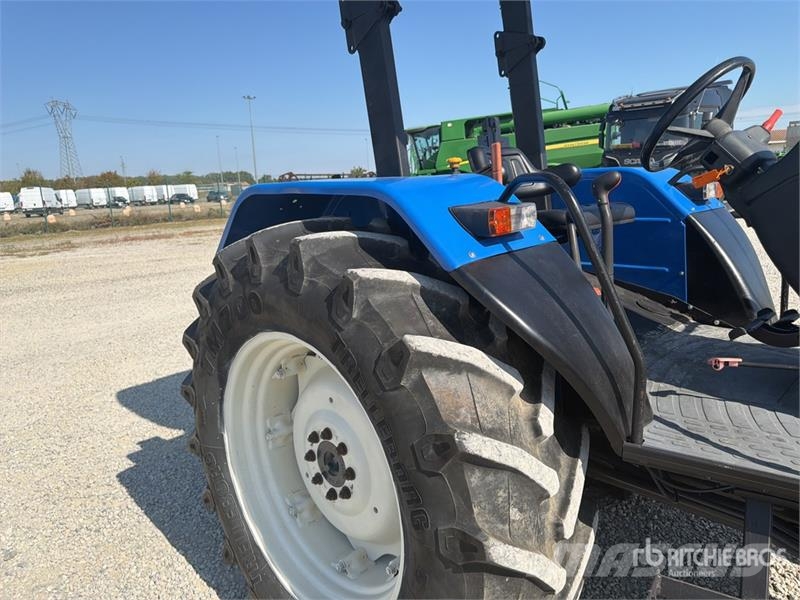 New Holland TL90 4WD Tractor Traktoren