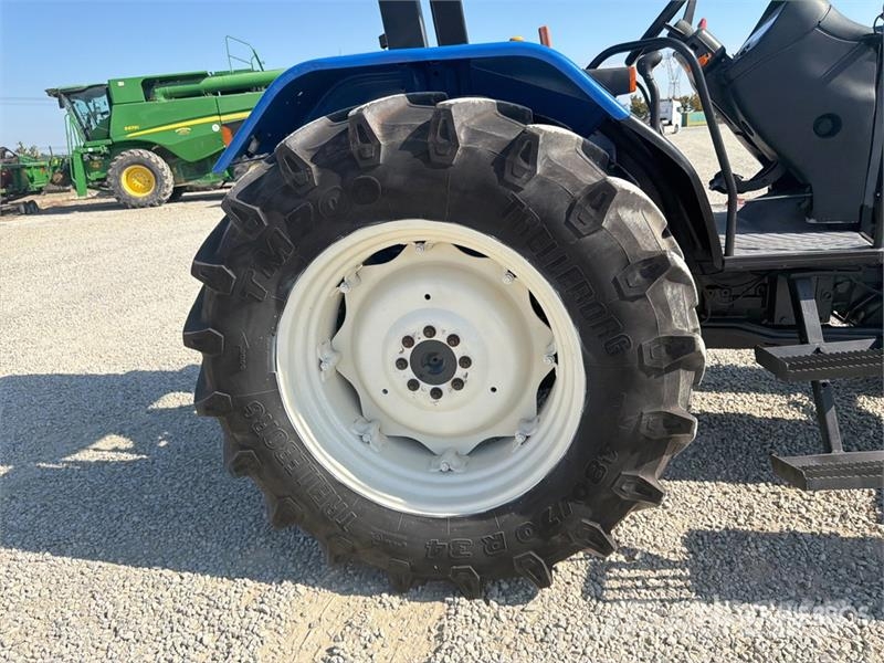 New Holland TL90 4WD Tractor Traktoren
