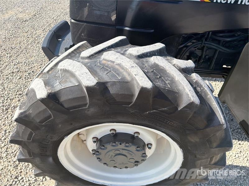 New Holland TL90 4WD Tractor Traktoren
