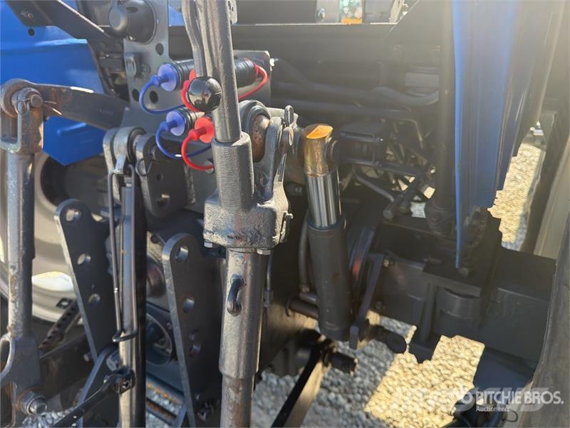 New Holland TL90 4WD Tractor Traktoren