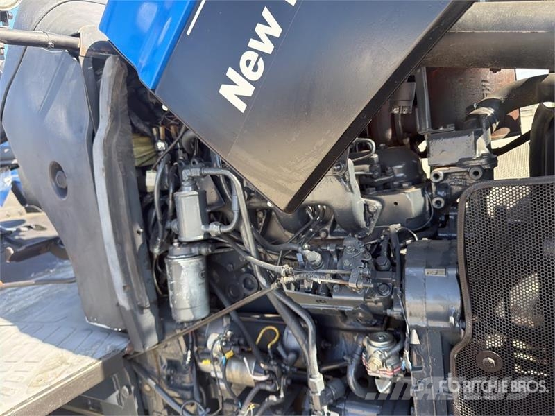 New Holland TL90 4WD Tractor Traktoren