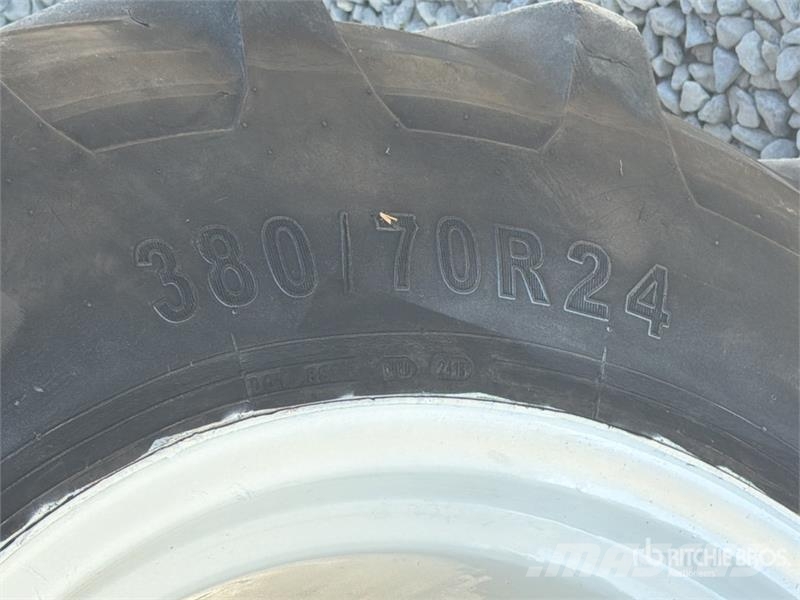 New Holland TL90 4WD Tractor Traktoren