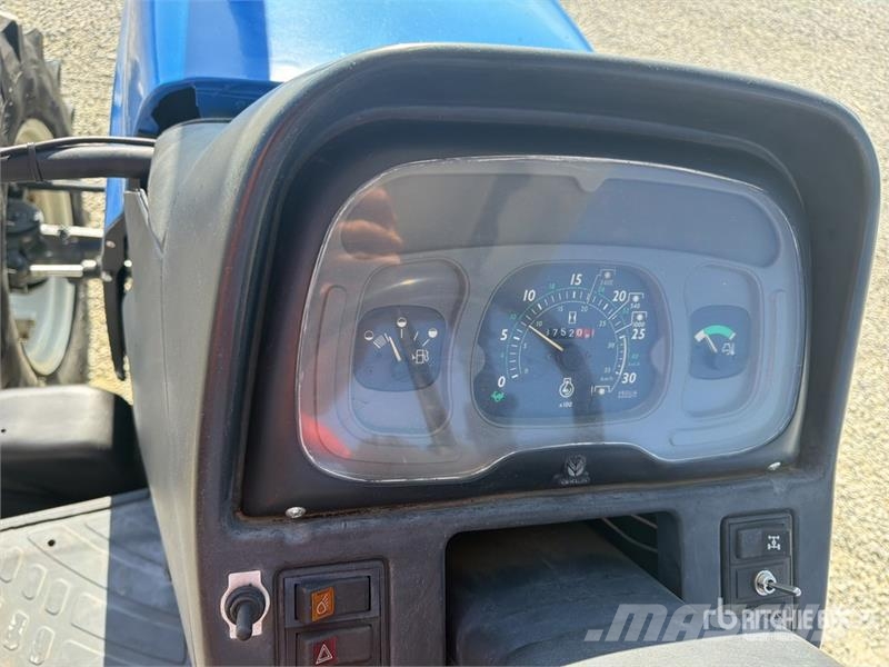 New Holland TL90 4WD Tractor Traktoren