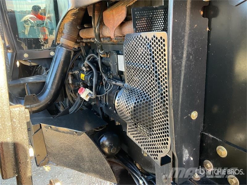 New Holland TVT 170 4WD Tractor Τρακτέρ