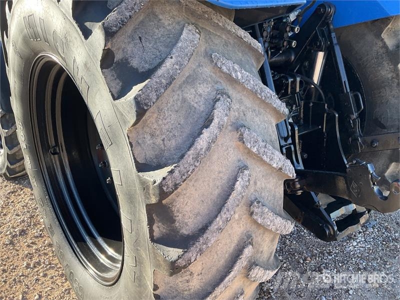 New Holland TVT 170 4WD Tractor Τρακτέρ
