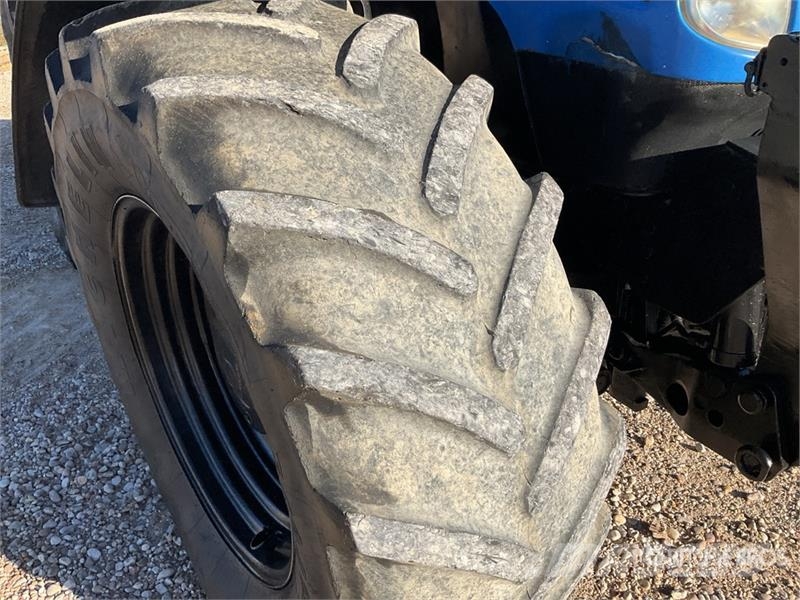 New Holland TVT 170 4WD Tractor Τρακτέρ