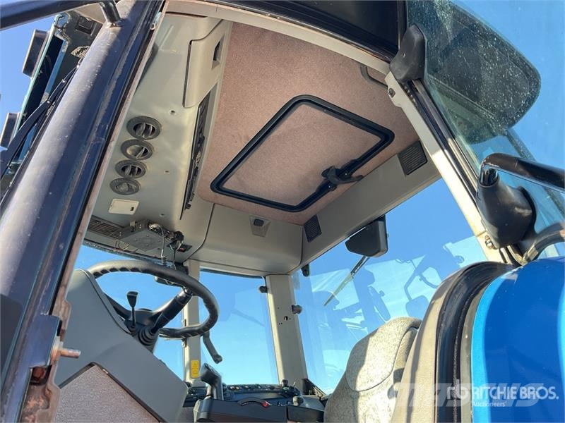 New Holland TVT 170 4WD Tractor Τρακτέρ