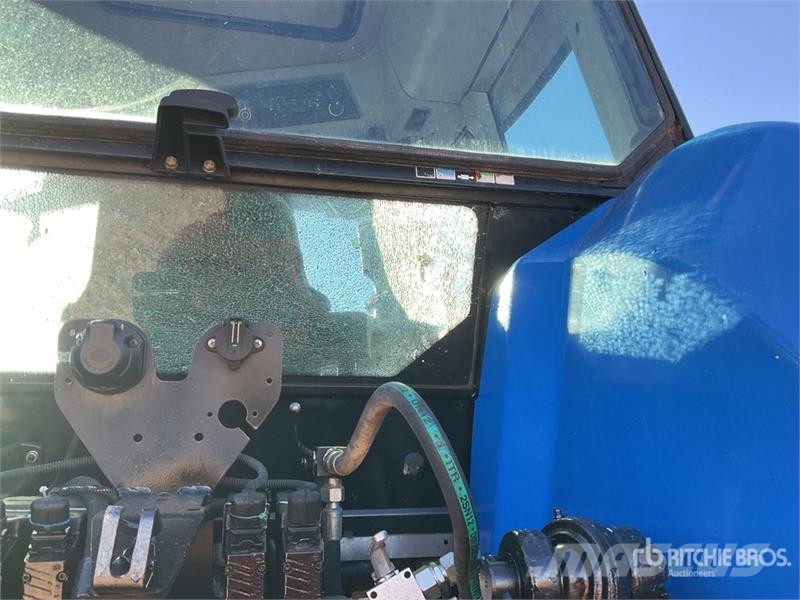 New Holland TVT 170 4WD Tractor Τρακτέρ
