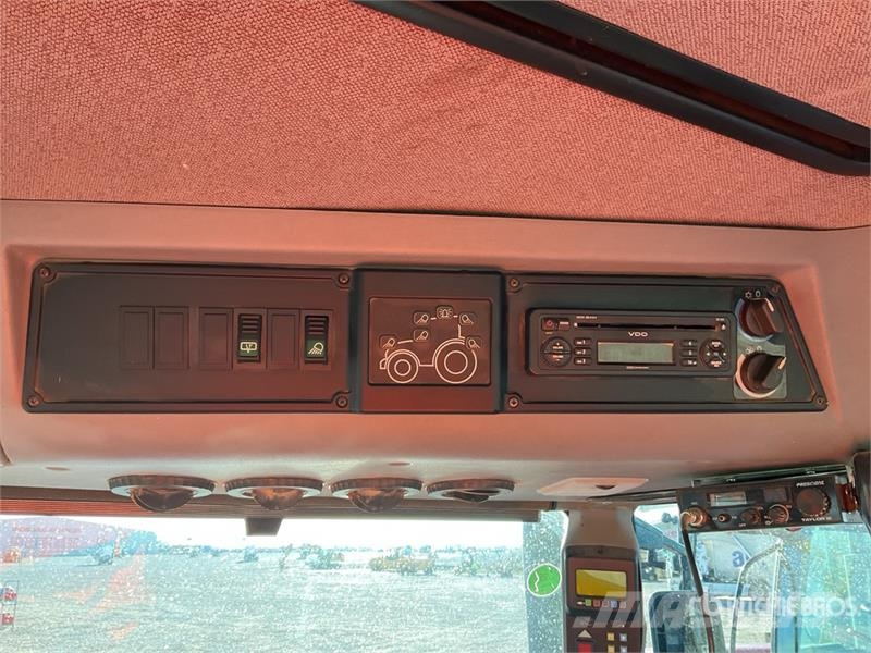 New Holland TVT 170 4WD Tractor Τρακτέρ