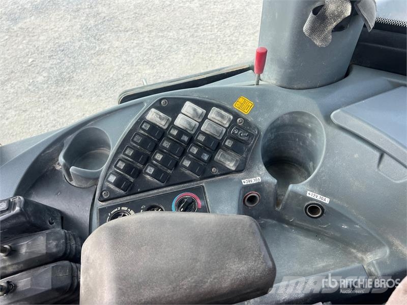 New Holland W110B Wheel Loader لوادر بعجل