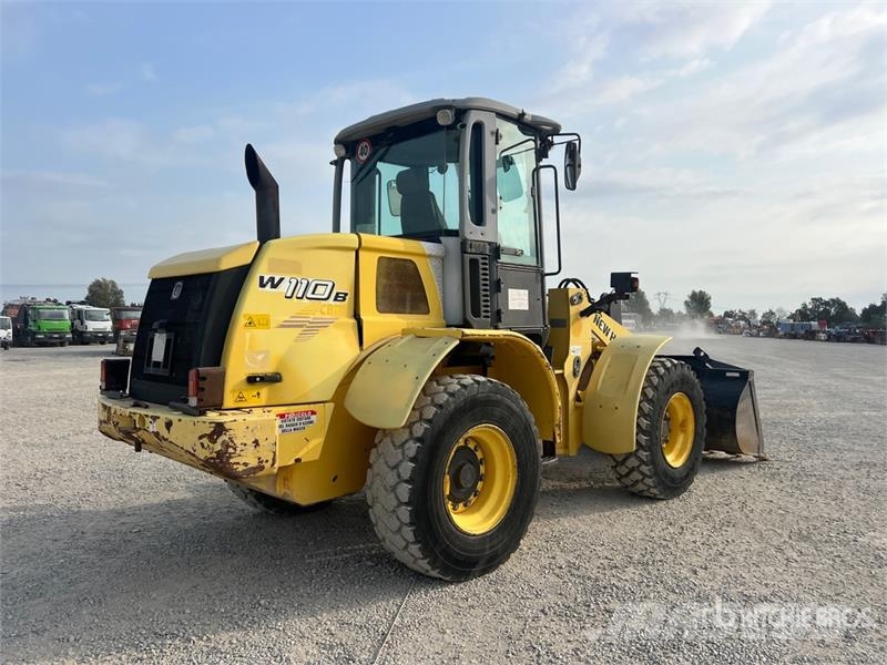 New Holland W110B Wheel Loader لوادر بعجل