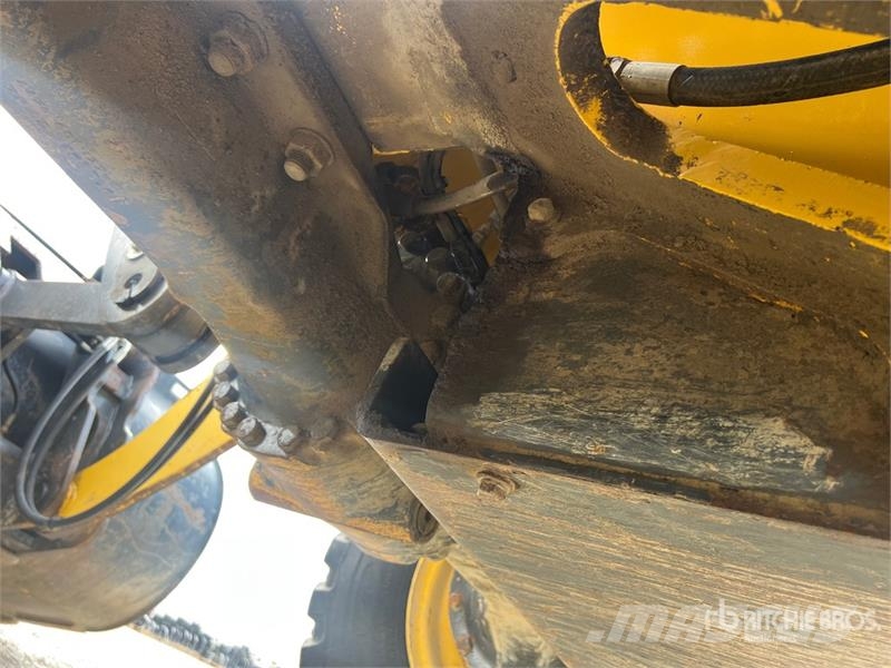 New Holland W110B Wheel Loader لوادر بعجل