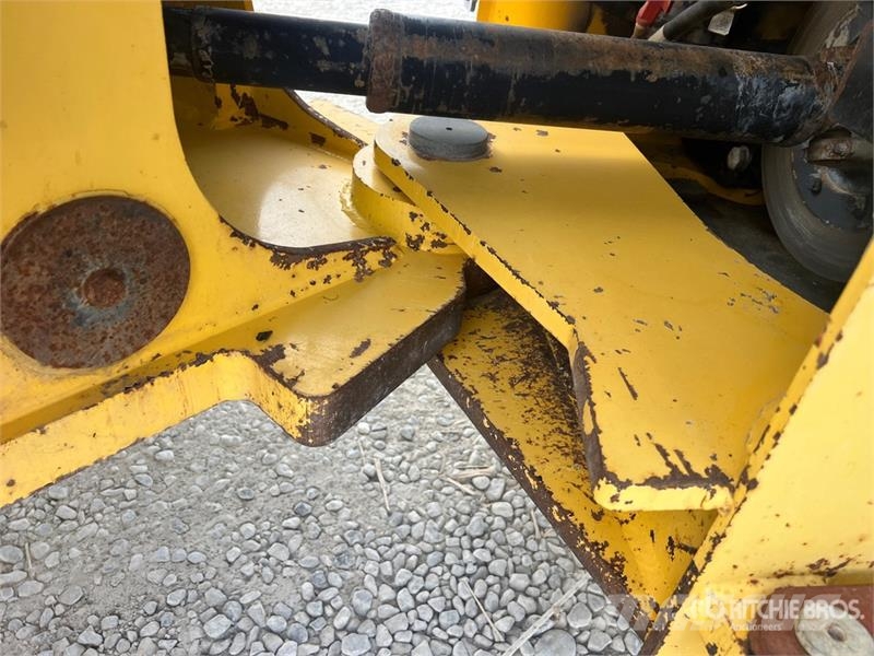 New Holland W110B Wheel Loader لوادر بعجل