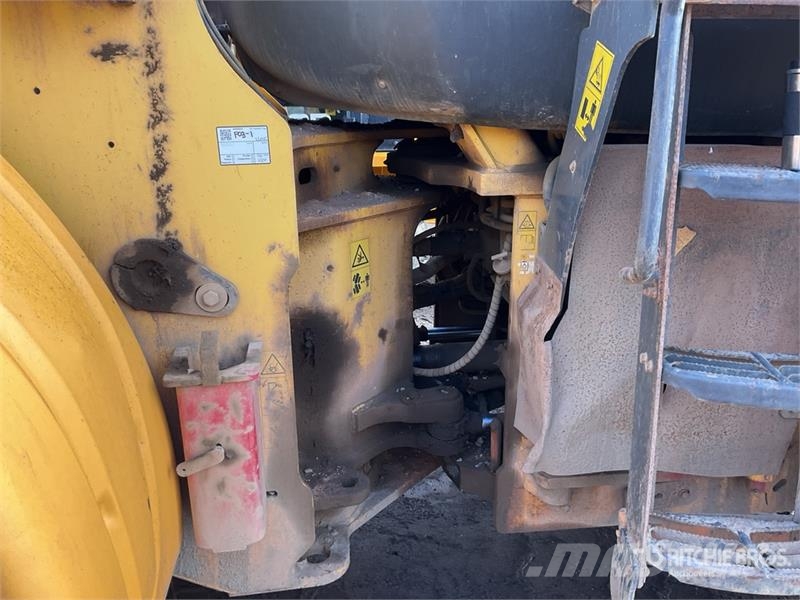 New Holland W300C High Lift Wheel Loader Wheel loaders