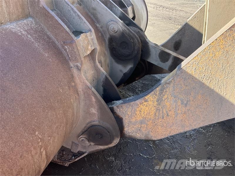 New Holland W300C High Lift Wheel Loader Wheel loaders