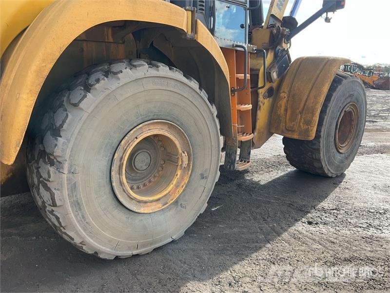 New Holland W300C High Lift Wheel Loader Wheel loaders