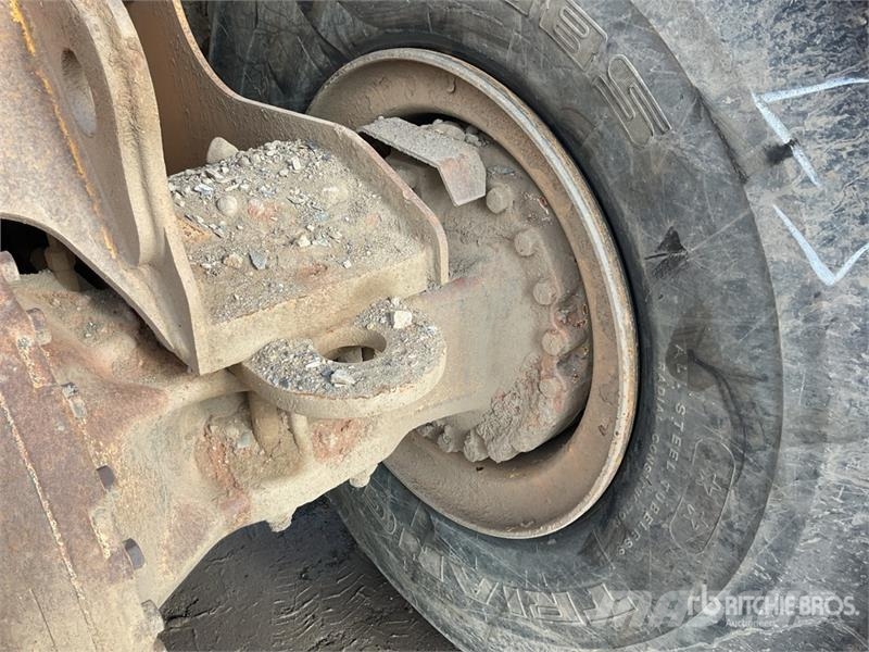New Holland W300C High Lift Wheel Loader Wheel loaders