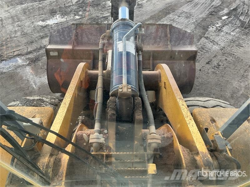 New Holland W300C High Lift Wheel Loader Wheel loaders