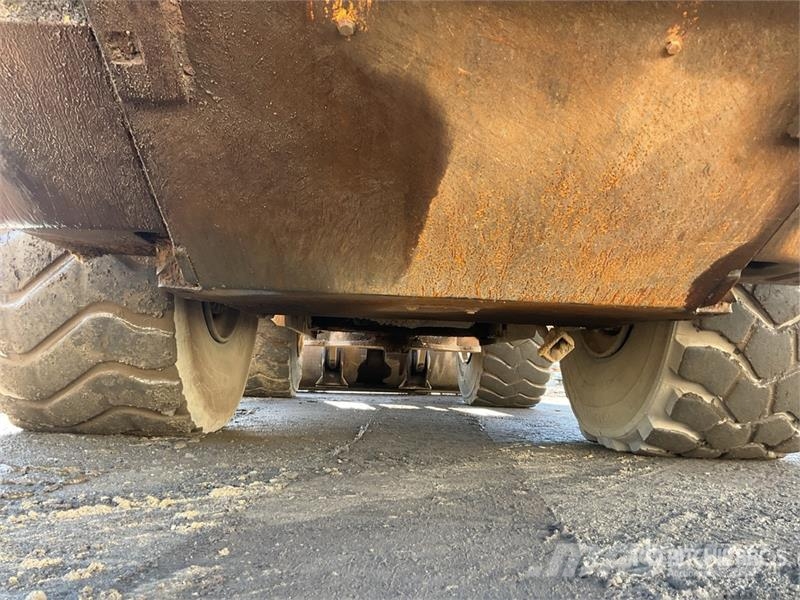 New Holland W300C High Lift Wheel Loader Wheel loaders