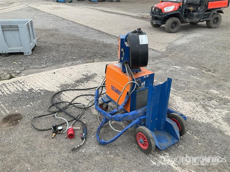 Newarc N714372 Mobile MIG Electric Welder Welding machines