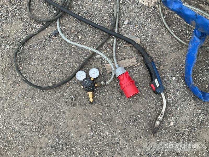Newarc N714372 Mobile MIG Electric Welder Welding machines